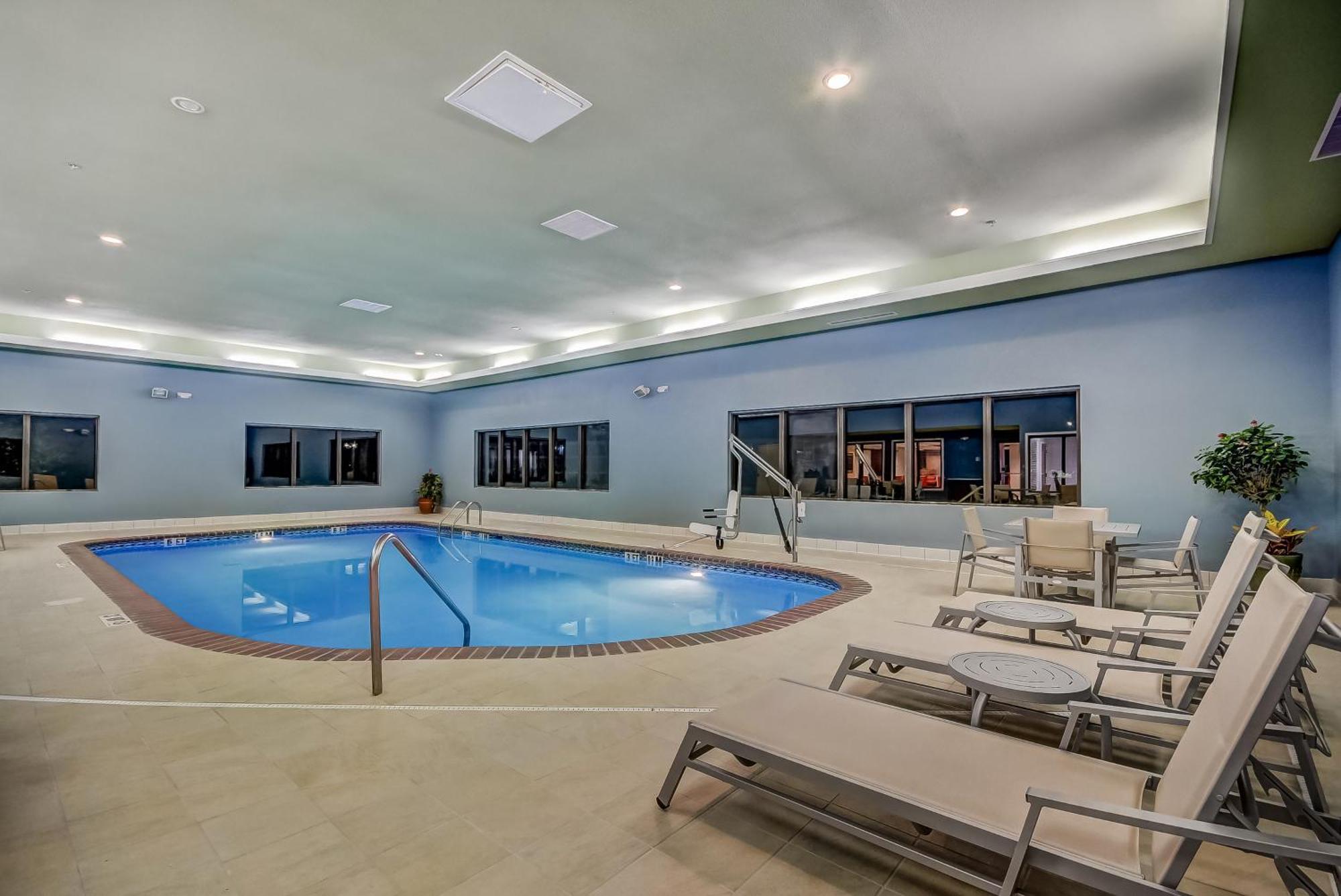 Holiday Inn Express & Suites Greenville Airport I85 By Ihg Eksteriør bilde